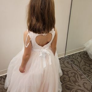White little girls flower girl dress size 6/7